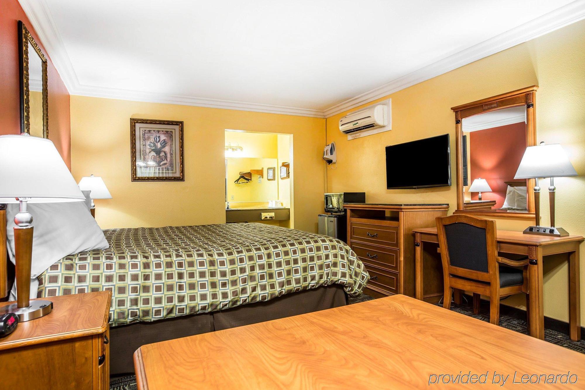 Rodeway Inn Old Town Темекула Екстериор снимка