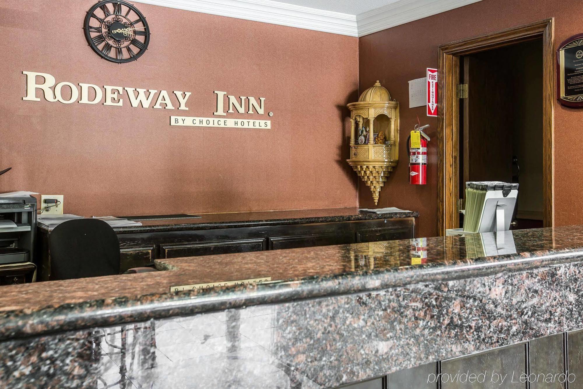 Rodeway Inn Old Town Темекула Екстериор снимка